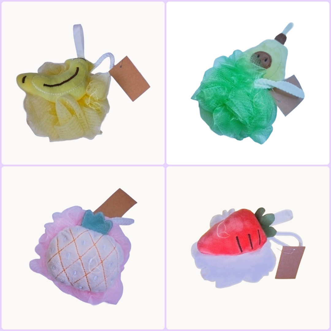 Brosse de Bain Fruitée Douce – Éponge Corporelle Peau Sensible pour Adultes et Enfants