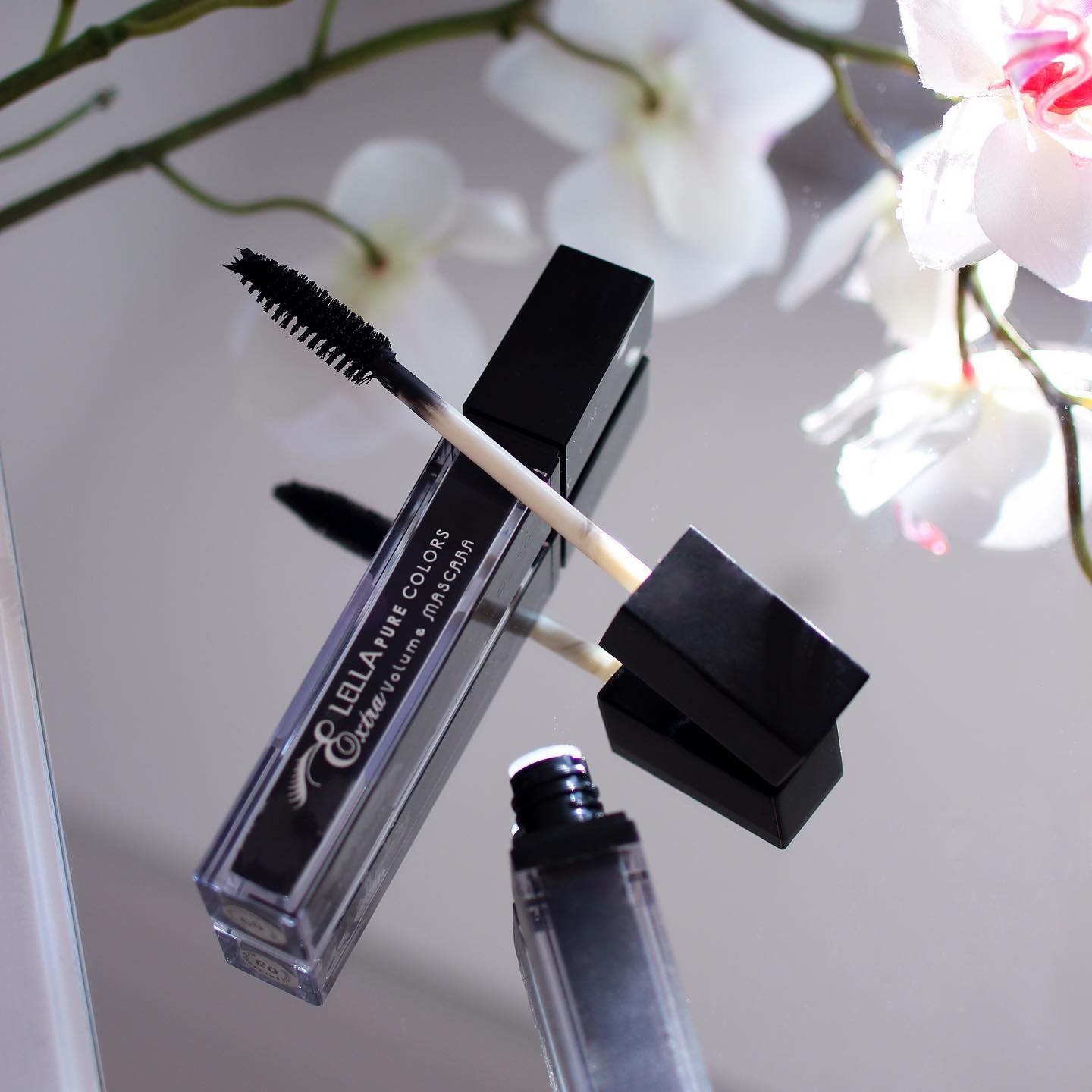 Mascara Pure Colors Extra Volume de Lella