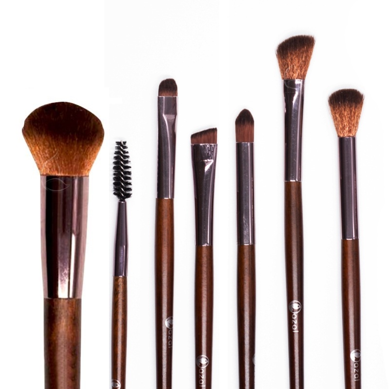 Pinceau "Rustic Collection" – Précision et Confort pour un Maquillage Parfait